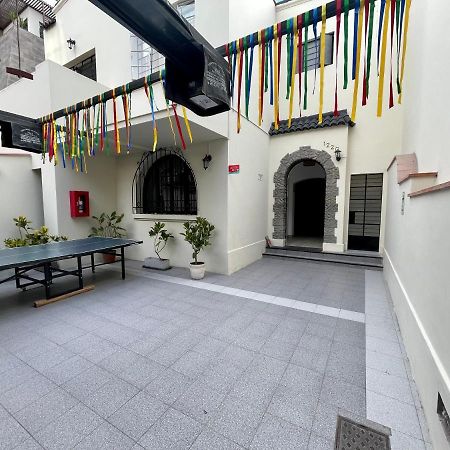 Casaroma Hostels Лима Экстерьер фото