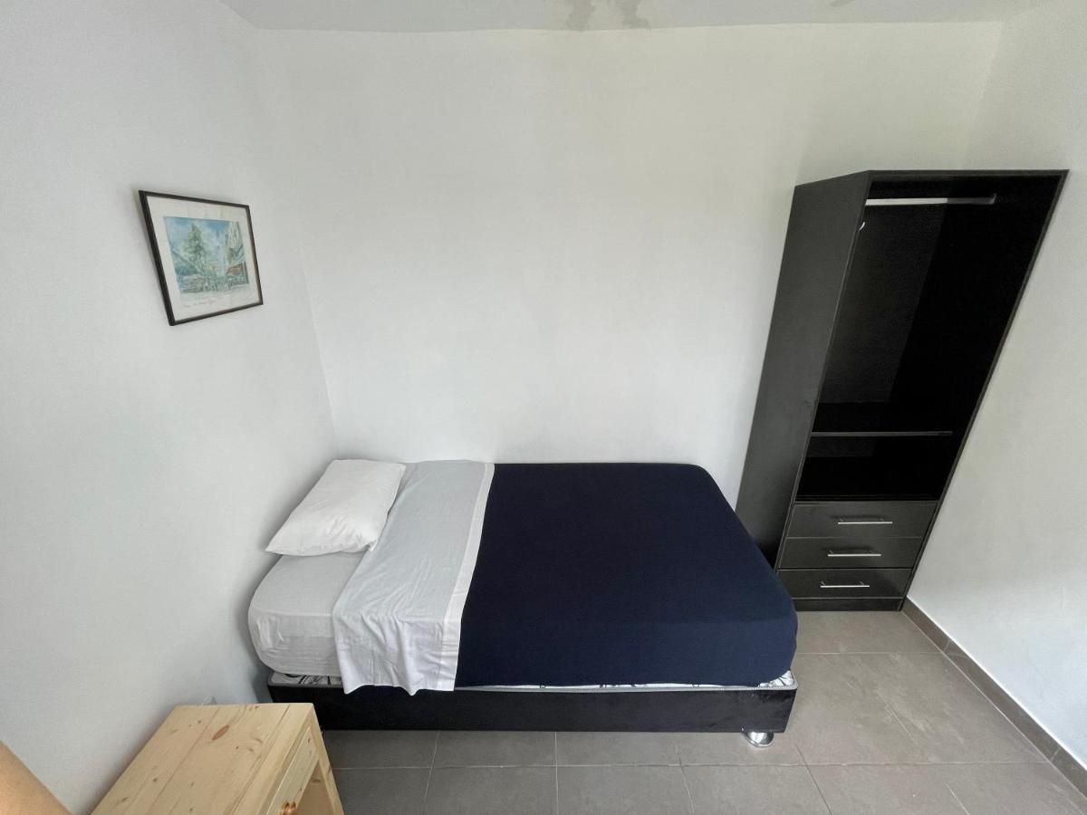 Casaroma Hostels Лима Экстерьер фото