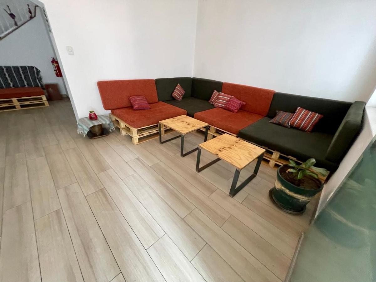 Casaroma Hostels Лима Экстерьер фото
