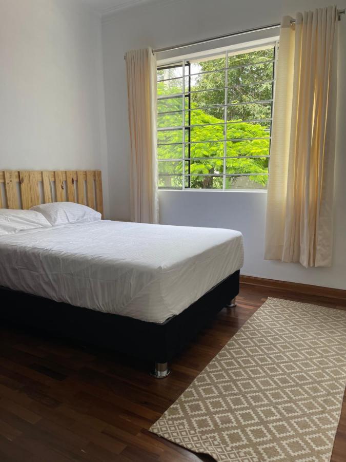 Casaroma Hostels Лима Экстерьер фото