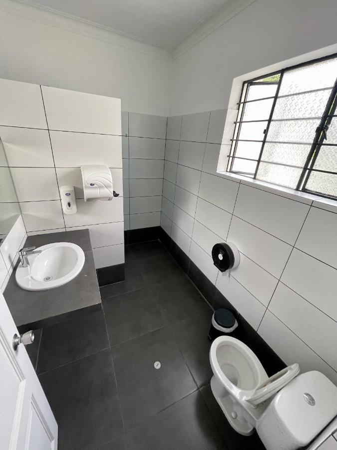 Casaroma Hostels Лима Экстерьер фото